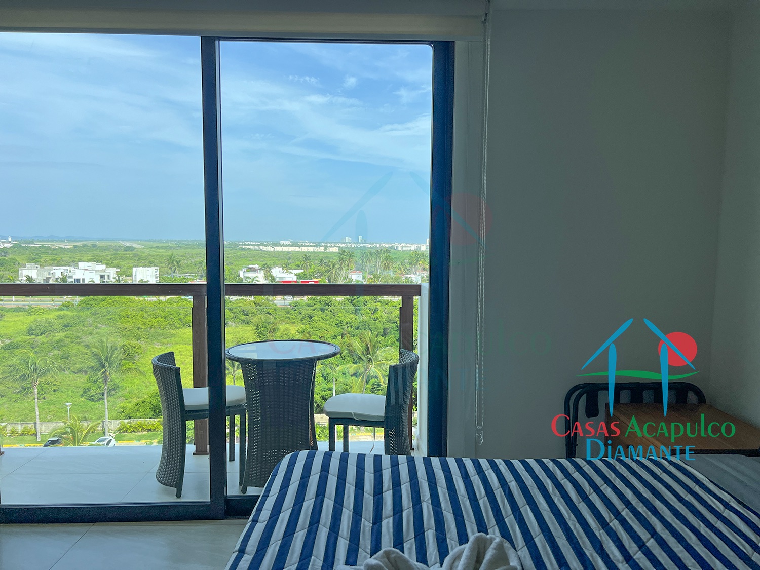 La Isla Emerald M8 - Recámara tres 2